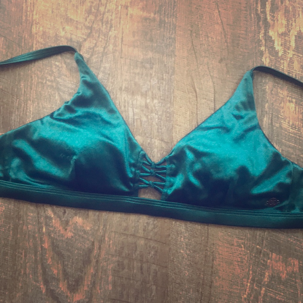 Calia by Carrie Underwood Bikini Top Size Small